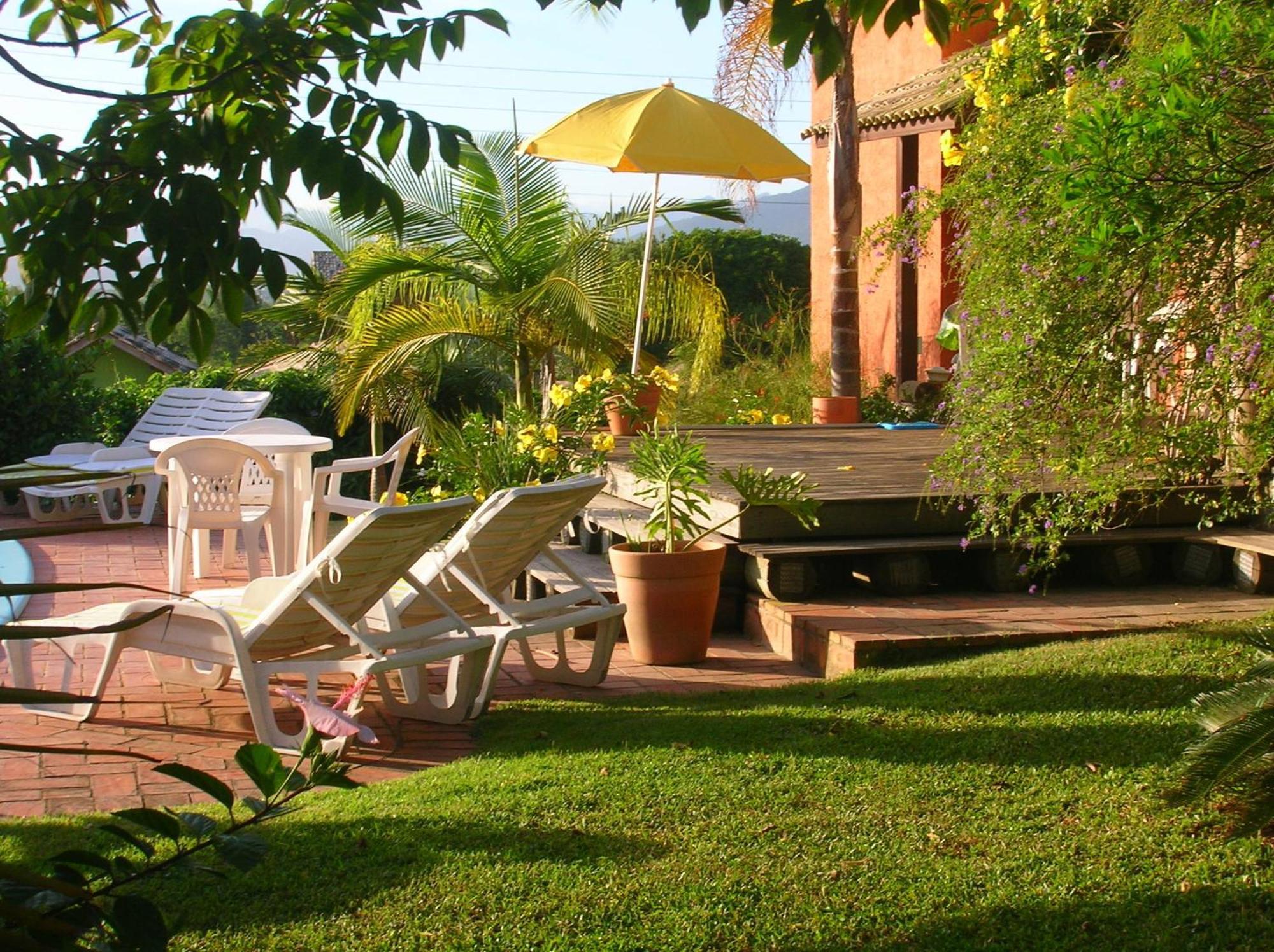 Estalagem Capitao Gancho Hotel Praia do Rosa Exterior foto